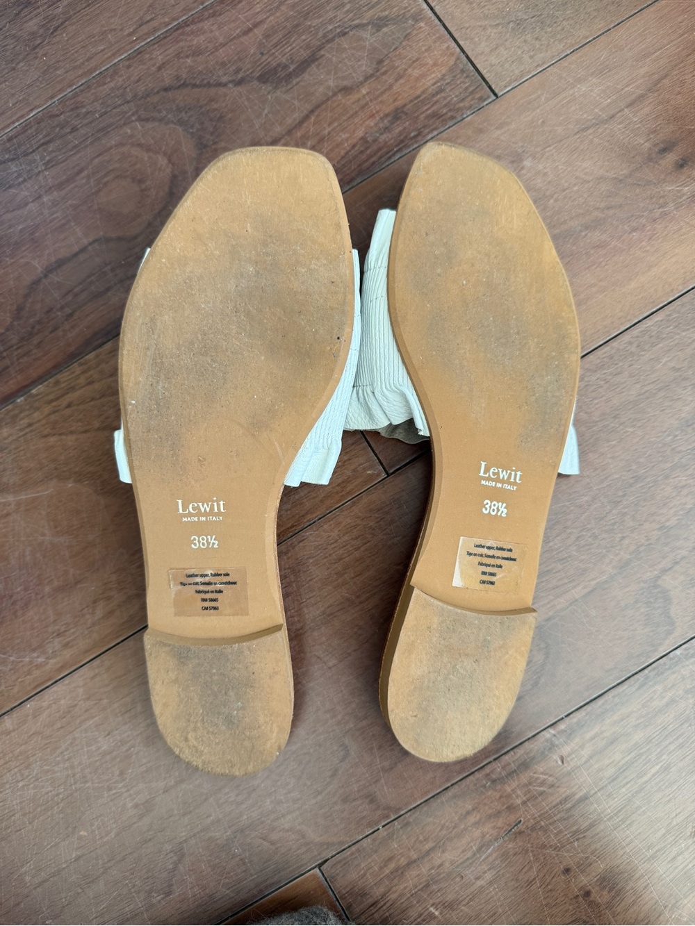Lewit Cream Ruffle Slide Sandals - Picture 3 of 3